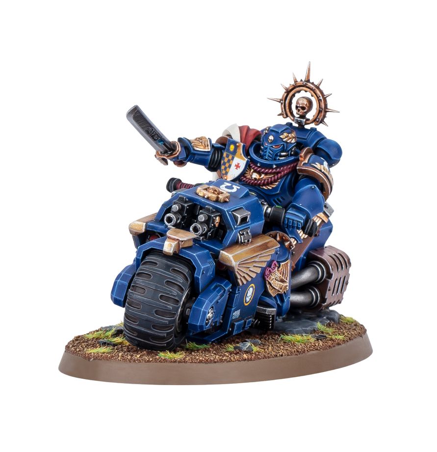 Warhammer: 40K: Space Marines: Captain on Bike